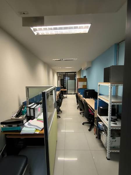 ทาวน์เฮ้าส์ 5-ห้องนอน, กรุงเทพ, สามเสนนอก, ห้วยขวาง, กรุงเทพ, 400 ตร.ม., ทาวน์เฮ้าส์ ขาย, โดย Pasupit Ditbanjong, 500300702 - DDproperty.com