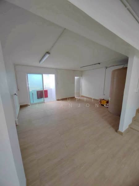 5-BR Townhouse, Bangkok, Samsen Nai, Phaya Thai, Bangkok, 5 Bedrooms, 400 sqm, Townhouse For Rent, by Pasupit Ditbanjong, 500300709 - DDproperty.com