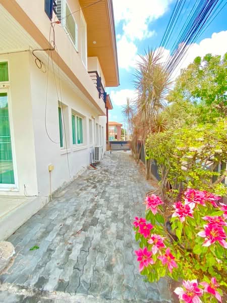 The Boulevard Sriracha, Chon Buri (Pattaya), Sriracha-Nongyaibu Road, Surasak, Si Racha, Chon Buri (Pattaya), 3 Bedrooms, 230 sqm, Single Detached House For Rent, by Preedawan Bathtong, 500300752 - DDproperty.com