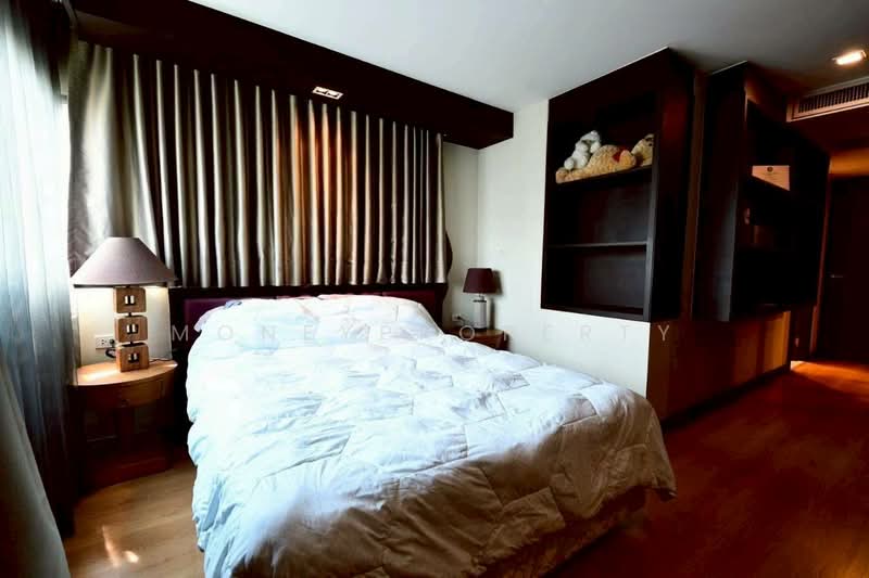 Sathorn Gardens, Bangkok, 39 South Sathorn Road, Thung Maha Mek, Sathon, Bangkok, 3 Bedrooms, 230 sqm, Condo For Sale, by Moneyproperty, 500300774 - DDproperty.com
