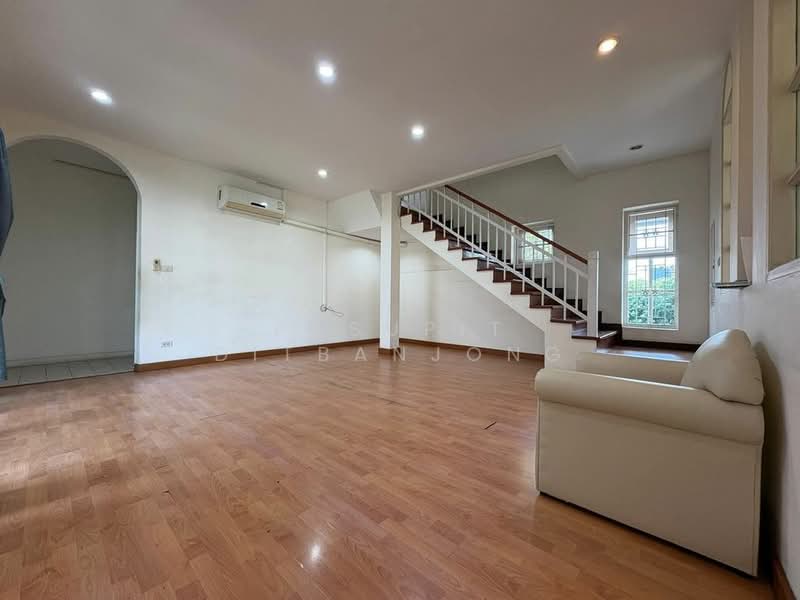 4-BR House, Bangkok, Bang Chak, Phra Khanong, Bangkok, 4 Bedrooms, 297 sqm, Single Detached House For Sale, by Pasupit Ditbanjong, 500300782 - DDproperty.com