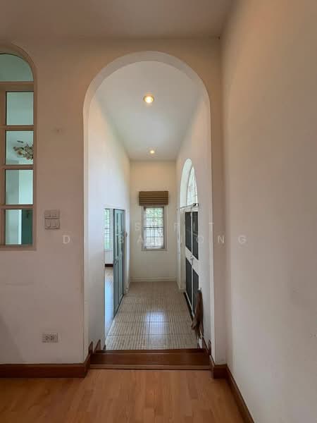 4-BR House, Bangkok, Bang Chak, Phra Khanong, Bangkok, 4 Bedrooms, 297 sqm, Single Detached House For Sale, by Pasupit Ditbanjong, 500300782 - DDproperty.com