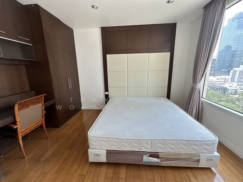 The Royal Saladaeng, Bangkok, 79 Saladaeng Road, Silom, Bang Rak, Bangkok, 3 Bedrooms, 155 sqm, Condo For Sale, by Thanaporn Wongcharoen, 500300794 - DDproperty.com