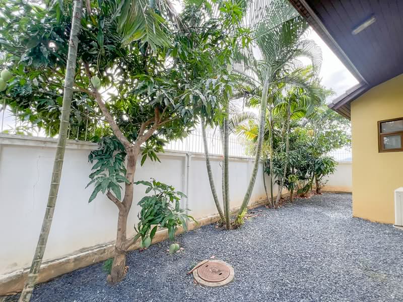 Pool Villa Corner Plot for Rent, Beachside Bang Saray, Chon Buri (Pattaya), Bang Sa-re, Sattahip, Chon Buri (Pattaya), 3 Bedrooms, 200 sqm, Single Detached House For Rent, by Naphaphat Nitipakpinyo, 500300806 - DDproperty.com