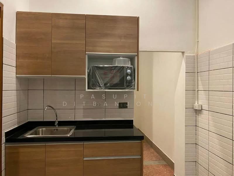 4-BR Townhouse, Bangkok, Talat Noi, Samphanthawong, Bangkok, 4 Bedrooms, 220 sqm, Townhouse For Rent, by Pasupit Ditbanjong, 500300839 - DDproperty.com