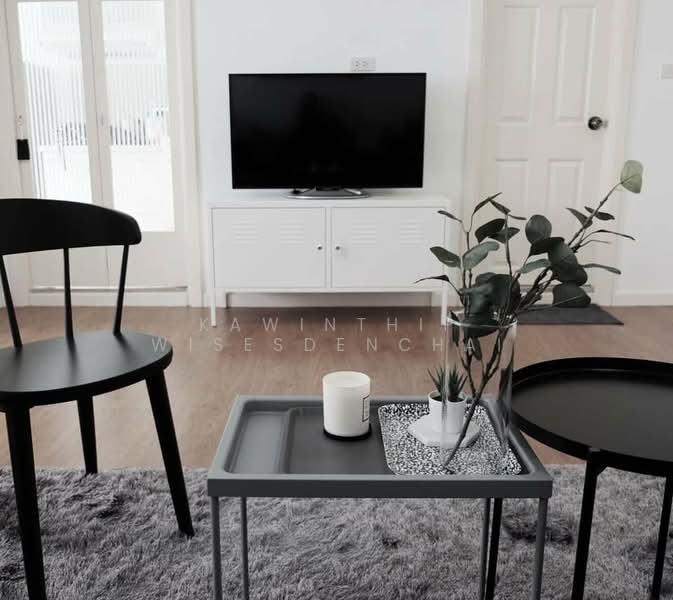 Lumpini Suite Sukhumvit 41, Bangkok, Soi Sukhumvit 41, Khlong Tan Nua, Watthana, Bangkok, 1 Bedroom, 36 sqm, Condo For Rent, by Kawinthip Wisesdenchai, 500300840 - DDproperty.com
