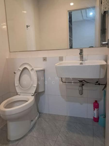 Baan Klang Muang Ladprao 101 Station, Bangkok, Soi Ladprao 101 Yeak 42, Khlong Chan, Bang Kapi, Bangkok, 4 Bedrooms, 152 sqm, Single Detached House For Rent, by Chanon Phangchienghien, 500300893 - DDproperty.com