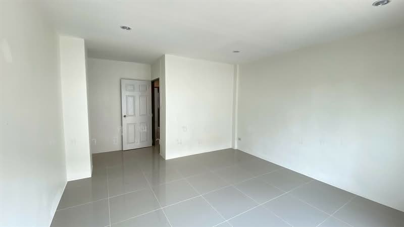 บ้านพงษ์ศิริชัย 2 : Baan Pongsirichai 2, สมุทรสาคร, อ้อมน้อย, กระทุ่มแบน, สมุทรสาคร, 180 ตร.ม., ทาวน์เฮ้าส์ ขาย, โดย คุณ ชญาดา มหาปิยานนท์ (ไนท์), 500300904 - DDproperty.com