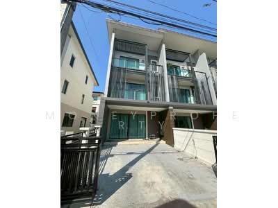 ขาย - Town Avenue Merge Rattanatibet : ทาวน์ อเวนิว เมิร์จ รัตนาธิเบศร์, นนทบุรี
