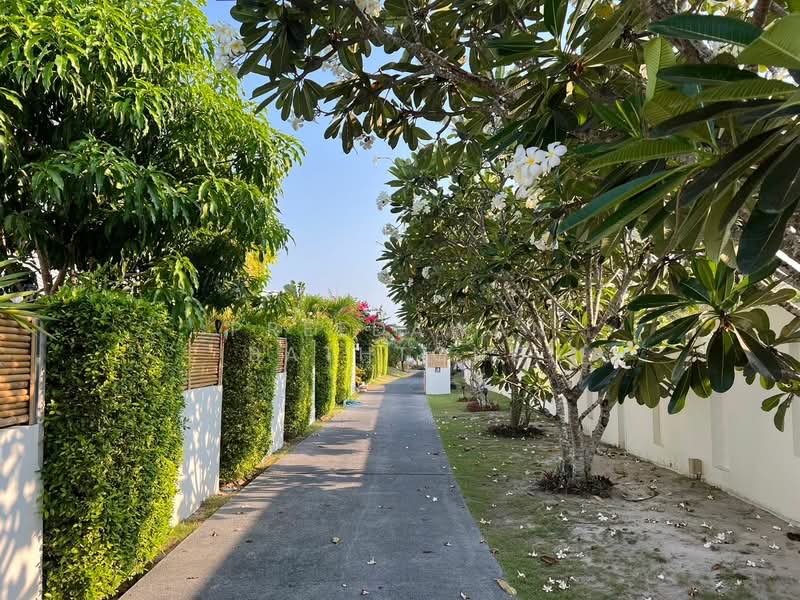 La Lua Resort and Residence : ลา ลัว รีสอร์ต แอนด์ เรสซิเดนซ์, ประจวบคีรีขันธ์, 181 ถ.หัวหิน 112, ทับใต้, หัวหิน, ประจวบคีรีขันธ์, 186 ตร.ม., วิลล่า ให้เช่า, โดย Patchara Srisak, 500300928 - DDproperty.com