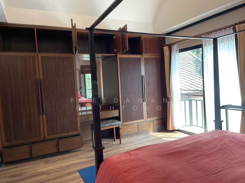 4-BR House, Chon Buri (Pattaya), Poong, Bang Lamung (Pattaya), Chon Buri (Pattaya), 4 Bedrooms, 325 sqm, Single Detached House For Rent, by Preedawan Bathtong, 500300992 - DDproperty.com