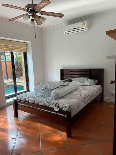 4-BR House, Chon Buri (Pattaya), Poong, Bang Lamung (Pattaya), Chon Buri (Pattaya), 4 Bedrooms, 325 sqm, Single Detached House For Rent, by Preedawan Bathtong, 500300992 - DDproperty.com