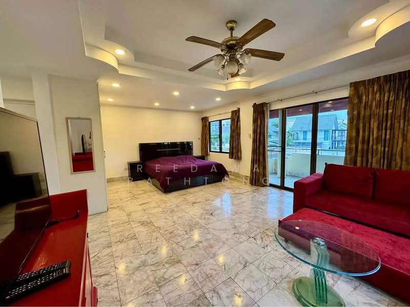 3-BR House, Chon Buri (Pattaya), Nong Pru, Bang Lamung (Pattaya), Chon Buri (Pattaya), 3 Bedrooms, 280 sqm, Single Detached House For Rent, by Preedawan Bathtong, 500301028 - DDproperty.com