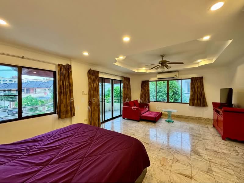 3-BR House, Chon Buri (Pattaya), Nong Pru, Bang Lamung (Pattaya), Chon Buri (Pattaya), 3 Bedrooms, 280 sqm, Single Detached House For Rent, by Preedawan Bathtong, 500301028 - DDproperty.com