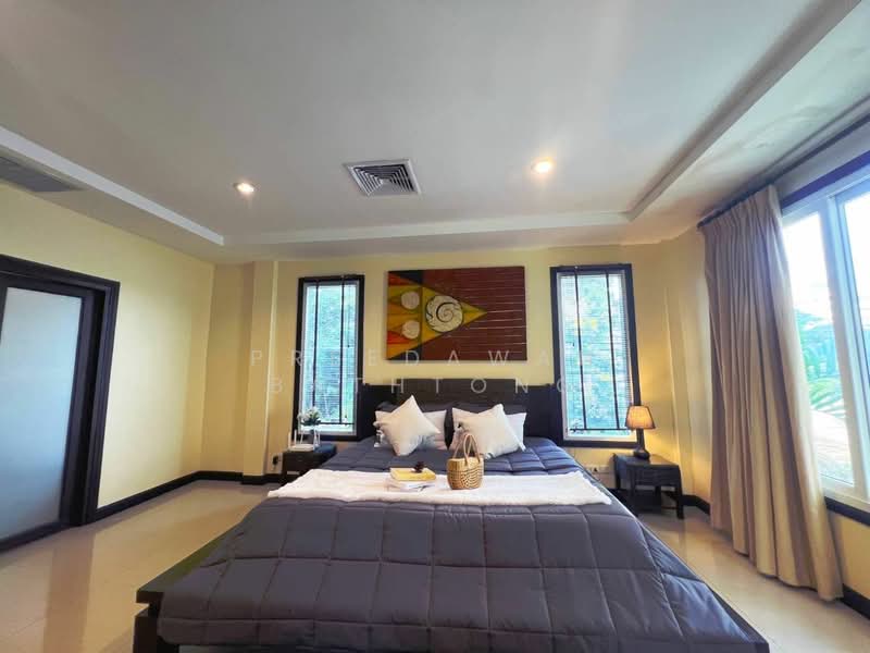 2-BR Villa, Chon Buri (Pattaya), Nong Pru, Bang Lamung (Pattaya), Chon Buri (Pattaya), 2 Bedrooms, 220 sqm, Villa For Rent, by Patchara Srisak, 500301076 - DDproperty.com