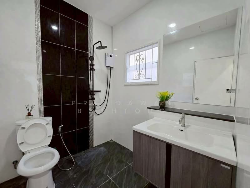 undefined, ชลบุรี, หนองปรือ, บางละมุง, ชลบุรี, 220 ตร.ม., บ้านเดี่ยว ให้เช่า, โดย Preedawan Bathtong, 500301158 - DDproperty.com