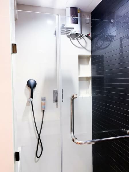 Rhythm Ratchada-Huaikwang, Bangkok, 218 Ratchadaphisek Road, Huai Khwang, Bangkok, 1 Bedroom, 45 sqm, Condo For Rent, by Caveman Property, 500301213 - DDproperty.com