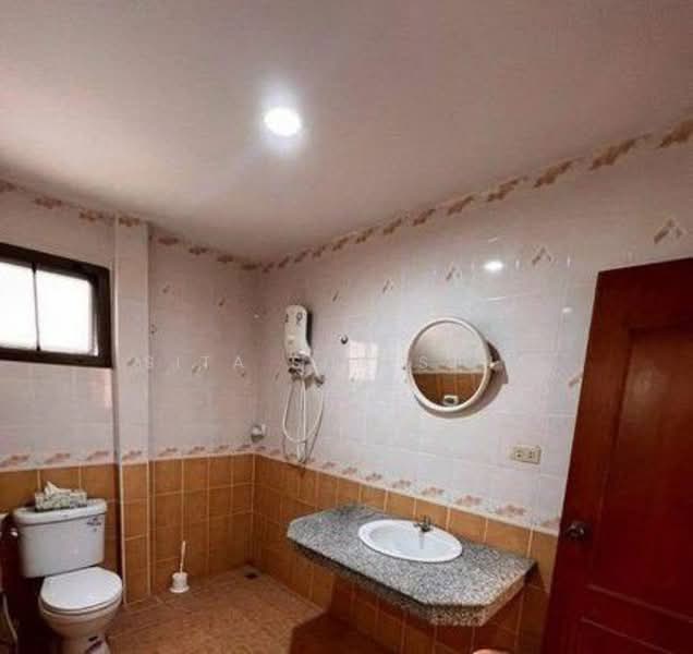 3-BR House, Chon Buri (Pattaya), Nong Pru, Bang Lamung (Pattaya), Chon Buri (Pattaya), 3 Bedrooms, 200 sqm, Single Detached House For Sale, by Sita Shrestha, 500301270 - DDproperty.com
