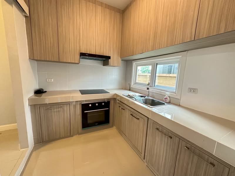 Burasiri Bueng Nong Kot, Khon Kaen, Rim Bueng Nong Kot Rd., Ban Pet, Muang Khon Kaen, Khon Kaen, 4 Bedrooms, 190 sqm, Single Detached House For Rent, by สุริยา เบียดนอก, 500301274 - DDproperty.com