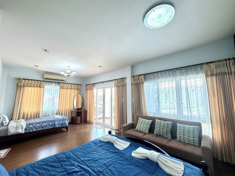 4-BR House, Chon Buri (Pattaya), Nong Pru, Bang Lamung (Pattaya), Chon Buri (Pattaya), 4 Bedrooms, 304 sqm, Single Detached House For Sale, by Sita Shrestha, 500301283 - DDproperty.com
