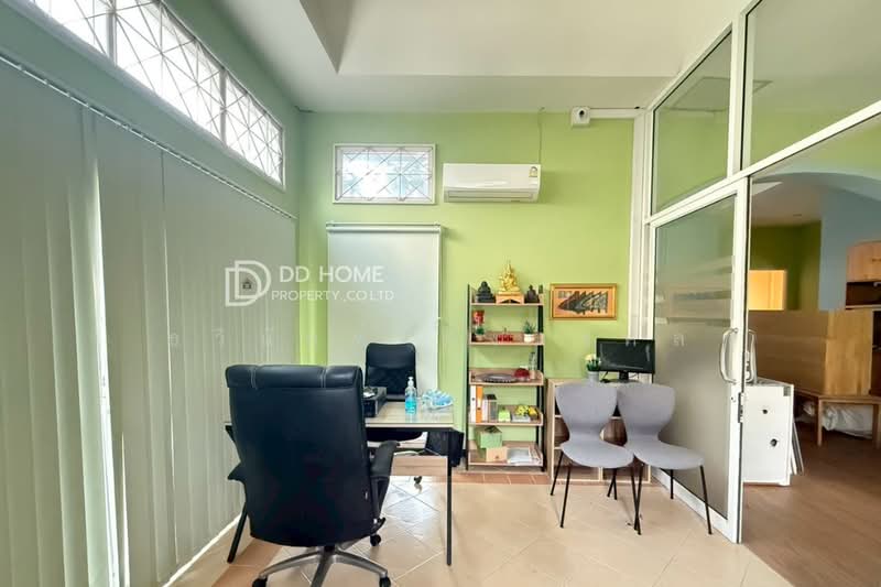 Ban Warangkun Rangsit Klong 4, Pathum Thani, Sawai Pracharat Road, Lat Sawai, Lam Luk Ka, Pathum Thani, 3 Bedrooms, 150 sqm, Single Detached House For Sale, by ธวินันท์ มิ่งมงคล, 500301285 - DDproperty.com