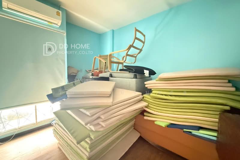 Ban Warangkun Rangsit Klong 4, Pathum Thani, Sawai Pracharat Road, Lat Sawai, Lam Luk Ka, Pathum Thani, 3 Bedrooms, 150 sqm, Single Detached House For Sale, by ธวินันท์ มิ่งมงคล, 500301285 - DDproperty.com