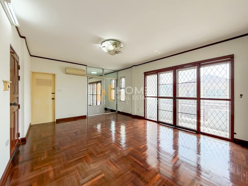 หมู่บ้านสิรธานี, Nonthaburi, Mahasawat, Bang Kruai, Nonthaburi, 3 Bedrooms, 143 sqm, Single Detached House For Sale, by HOME Real Estate Service, 500301295 - DDproperty.com
