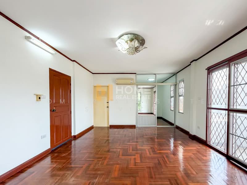 หมู่บ้านสิรธานี, Nonthaburi, Mahasawat, Bang Kruai, Nonthaburi, 3 Bedrooms, 143 sqm, Single Detached House For Sale, by HOME Real Estate Service, 500301295 - DDproperty.com