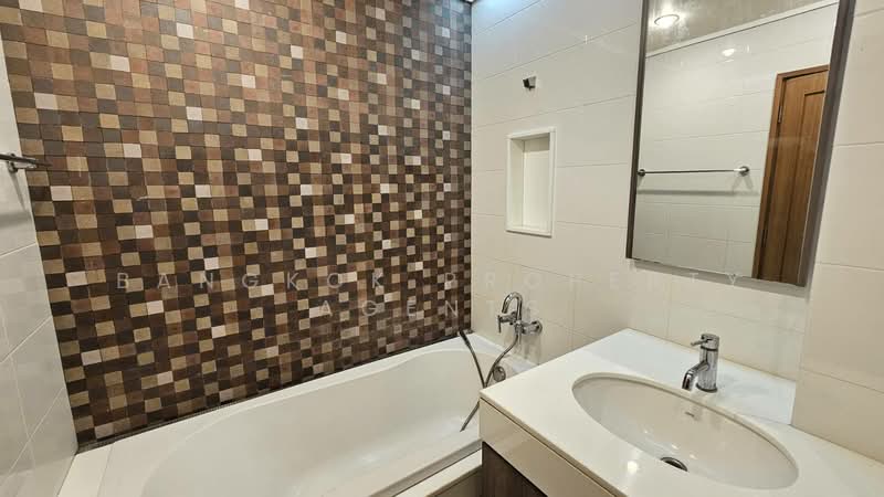 Baan Sukhumvit 27, Bangkok, Soi Sukhumvit 27, Khlongtoei Nua, Watthana, Bangkok, 2 Bedrooms, 151 sqm, Condo For Rent, by BANGKOK PROPERTY AGENTS, 500301316 - DDproperty.com