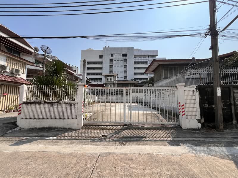 ถนนนางลิ้นจี่, กรุงเทพ, นางลิ้นจี่, ช่องนนทรี, ยานนาวา, กรุงเทพ, 220 ตร.ม., ที่ดิน ขาย, โดย Napittha Tiyapanitkun, 500301334 - DDproperty.com