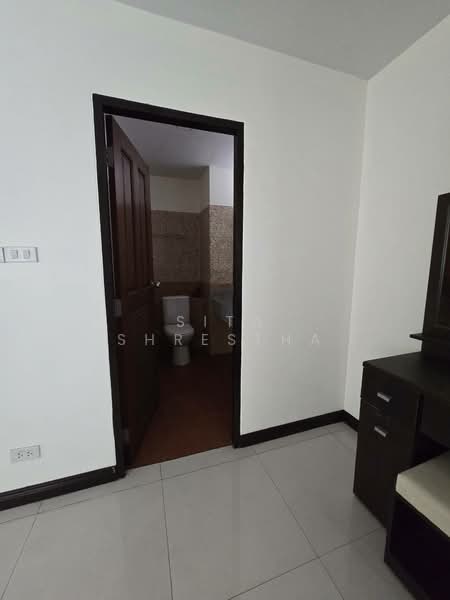 undefined, Chon Buri (Pattaya), Bang Lamung, Bang Lamung (Pattaya), Chon Buri (Pattaya), 4 Bedrooms, 382 sqm, Single Detached House For Sale, by Sita Shrestha, 500301342 - DDproperty.com