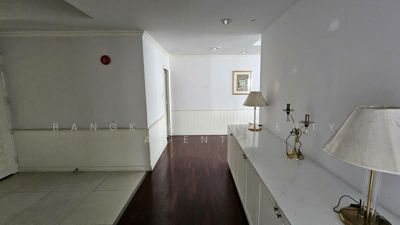 D.S. Tower 1 Sukhumvit 33, Bangkok, Soi Phrom Chit, Khlong Tan Nua, Watthana, Bangkok, 3 Bedrooms, 242 sqm, Condo For Rent, by BANGKOK PROPERTY AGENTS, 500301388 - DDproperty.com