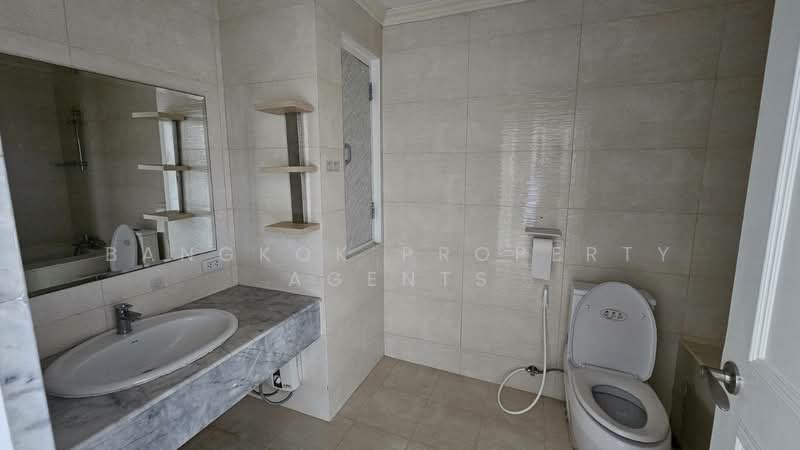 D.S. Tower 1 Sukhumvit 33, Bangkok, Soi Phrom Chit, Khlong Tan Nua, Watthana, Bangkok, 3 Bedrooms, 242 sqm, Condo For Rent, by BANGKOK PROPERTY AGENTS, 500301388 - DDproperty.com