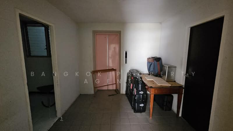 D.S. Tower 1 Sukhumvit 33, Bangkok, Soi Phrom Chit, Khlong Tan Nua, Watthana, Bangkok, 3 Bedrooms, 242 sqm, Condo For Rent, by BANGKOK PROPERTY AGENTS, 500301388 - DDproperty.com