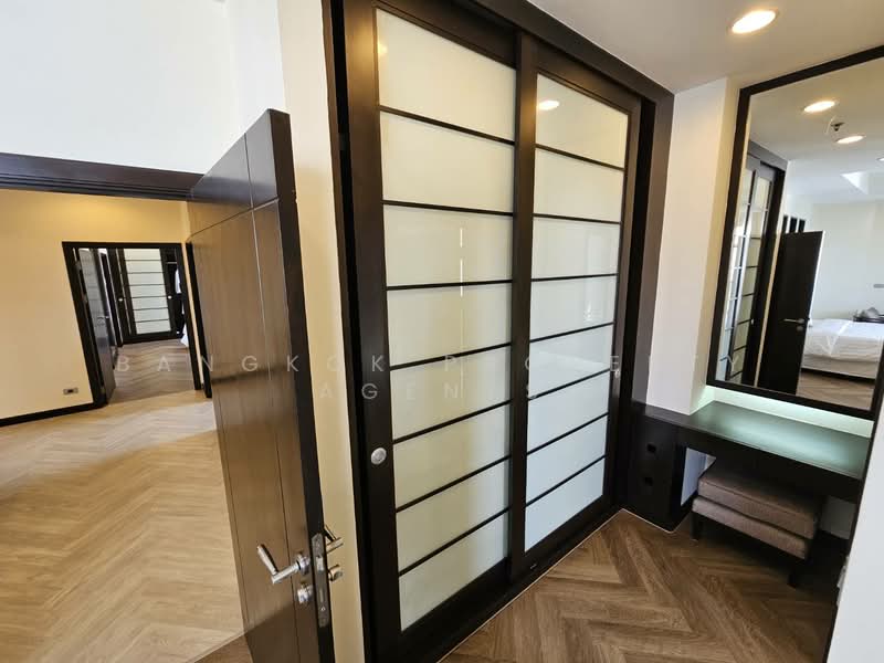Grand Mercure Bangkok Asoke Residence, Bangkok, 50 5 Soi Sukhumvit 19, Khlong Tan Nua, Watthana, Bangkok, 3 Bedrooms, 220 sqm, Condo For Rent, by BANGKOK PROPERTY AGENTS, 500301401 - DDproperty.com