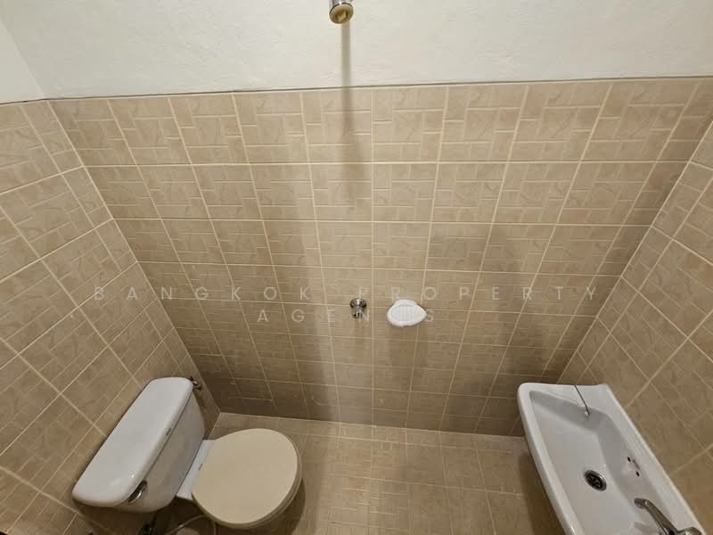 Grand Mercure Bangkok Asoke Residence, Bangkok, 50 5 Soi Sukhumvit 19, Khlong Tan Nua, Watthana, Bangkok, 3 Bedrooms, 220 sqm, Condo For Rent, by BANGKOK PROPERTY AGENTS, 500301401 - DDproperty.com