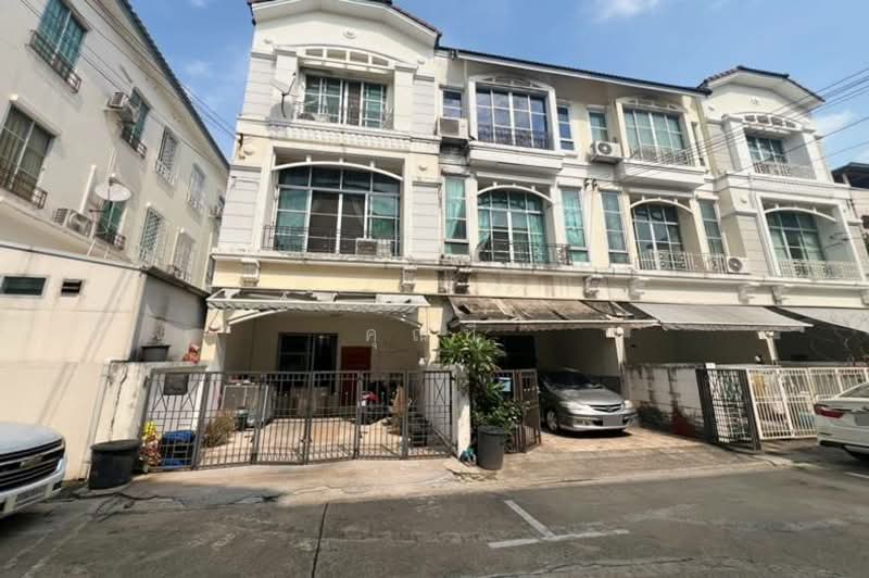 Baan Klang Muang Ladprao 71 Project 2 : บ้านกลางเมือง ลาดพร้าว 71 โครงการ 2, กรุงเทพ, ซอยลาดพร้าว 71 (ซอย นาคนิวาส 11), ลาดพร้าว, ลาดพร้าว, กรุงเทพ, 120 ตร.ม., ทาวน์เฮ้าส์ ขาย, โดย คุณบี, 500301402 - DDproperty.com