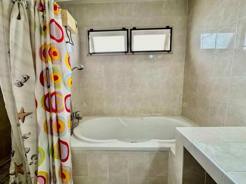 5-BR House, Chon Buri (Pattaya), Surasak, Si Racha, Chon Buri (Pattaya), 5 Bedrooms, 377 sqm, Single Detached House For Sale, by Sita Shrestha, 500301408 - DDproperty.com