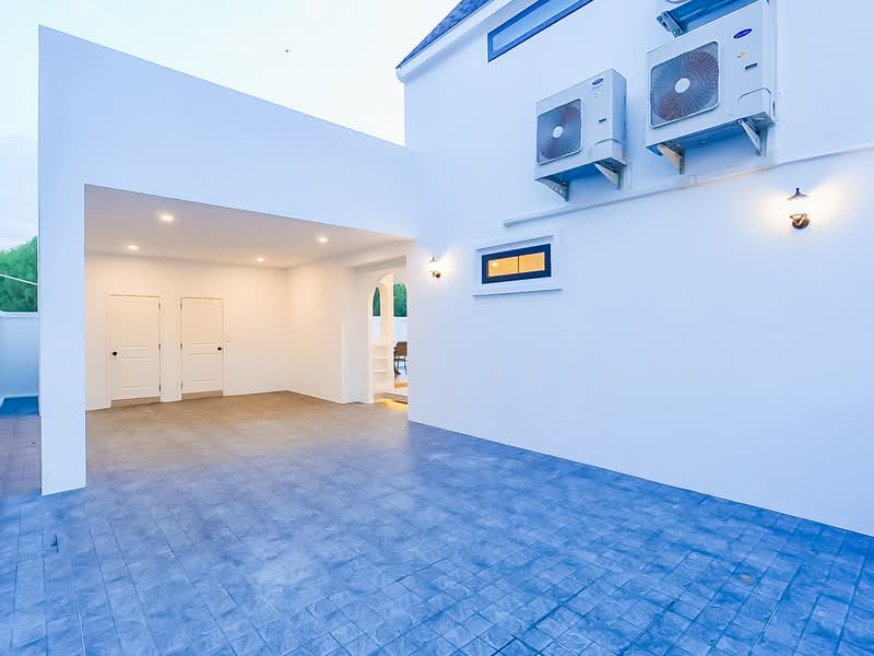 5 Bedroom Pool Villa for Sale Near Khao Chi Chan, Chon Buri (Pattaya), Na Chom Thian, Sattahip, Chon Buri (Pattaya), 5 Bedrooms, 335 sqm, Villa For Sale, by PLC real estate, 500301409 - DDproperty.com