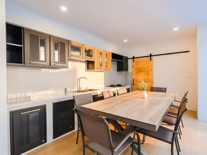 5 Bedroom Pool Villa for Sale Near Khao Chi Chan, Chon Buri (Pattaya), Na Chom Thian, Sattahip, Chon Buri (Pattaya), 5 Bedrooms, 335 sqm, Villa For Sale, by PLC real estate, 500301409 - DDproperty.com