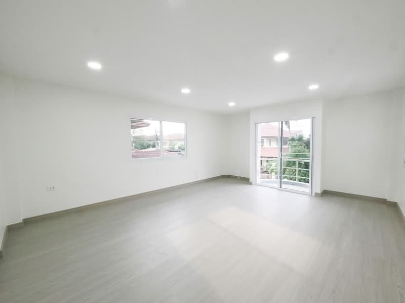ม.อู่ทองเพลส2, Pathum Thani, ลำลูกกา, Khu Khot, Lam Luk Ka, Pathum Thani, 3 Bedrooms, 450 sqm, Single Detached House For Sale, by wipa รุ่งธุระ, 500301436 - DDproperty.com