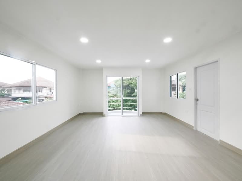 ม.อู่ทองเพลส2, Pathum Thani, ลำลูกกา, Khu Khot, Lam Luk Ka, Pathum Thani, 3 Bedrooms, 450 sqm, Single Detached House For Sale, by wipa รุ่งธุระ, 500301436 - DDproperty.com