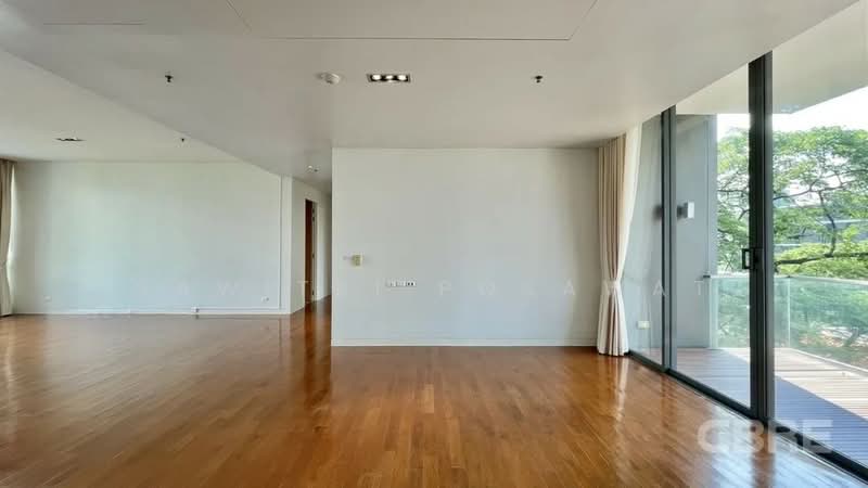 Domus 18, Bangkok, Soi Sukhumvit 18, Khlong Toei, Khlong Toei, Bangkok, 4 Bedrooms, 250 sqm, Condo For Rent, by Sawitri Posawat, 500301495 - DDproperty.com