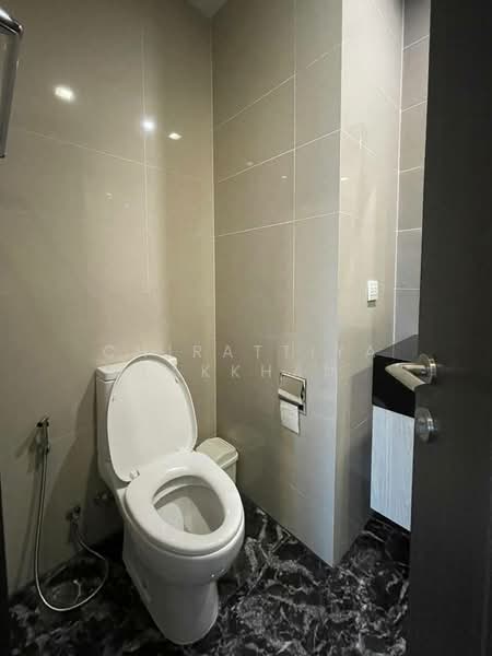 The Edge Sukhumvit 23, Bangkok, 6 Soi Sukhumvit 23, Khlongtoei Nua, Watthana, Bangkok, 1 Bedroom, 34 sqm, Condo For Rent, by Chirattiya Lakkham, 500301549 - DDproperty.com