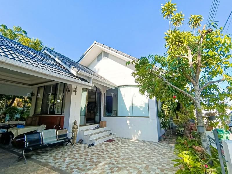 Luxury 4 Bedroom House for Rent at Baan Nai Fun Chiang Mai Spacious Family Home, Chiang Mai, Mae Hia, Muang Chiang Mai, Chiang Mai, 4 Bedrooms, 468 sqm, Single Detached House For Rent, by Fazwaz (Thailand) Co., Ltd., 500301560 - DDproperty.com