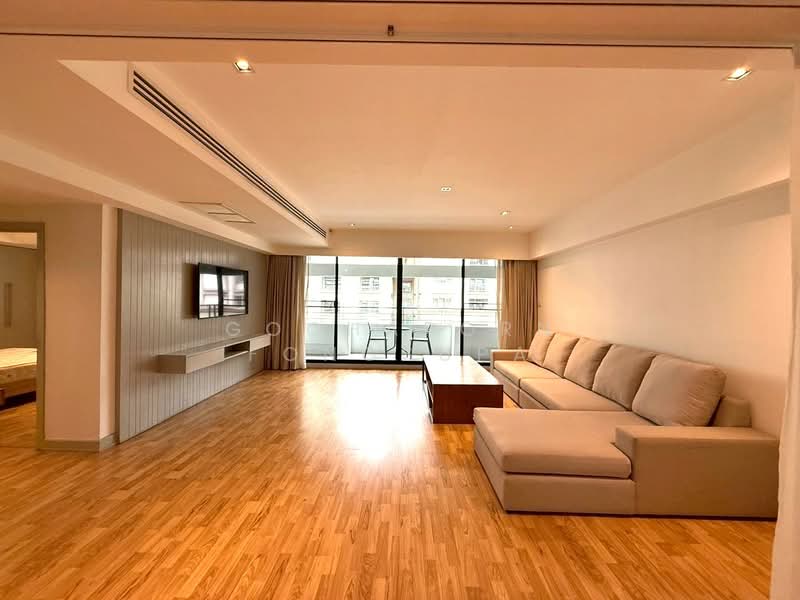 Villa Bajaj, Bangkok, Soi Sukhumvit 19, Khlongtoei Nua, Watthana, Bangkok, 3 Bedrooms, 240 sqm, Condo For Rent, by Gochaporn Fongsupa, 500301600 - DDproperty.com