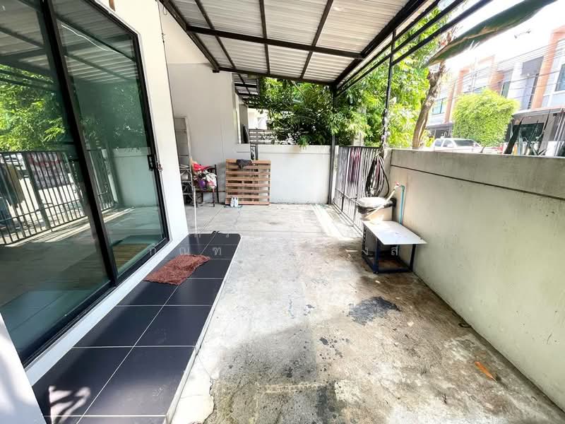 ขาย ทาวน์โฮม หลังมุม หมู่บ้าน เปี่ยมสุข เอสเกต แจ้งวัฒนะ-กาญจนาภิเษก, นนทบุรี, ละหาร, บางบัวทอง, นนทบุรี, 90 ตร.ม., ทาวน์เฮ้าส์ ขาย, โดย กรณวัสส์ กัณฑวัสส์วงส์, 500301623 - DDproperty.com