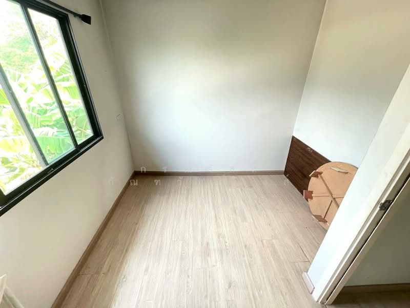 ขาย ทาวน์โฮม หลังมุม หมู่บ้าน เปี่ยมสุข เอสเกต แจ้งวัฒนะ-กาญจนาภิเษก, Nonthaburi, Lahan, Bang Bua Thong, Nonthaburi, 3 Bedrooms, 90 sqm, Townhouse For Sale, by กรณวัสส์ กัณฑวัสส์วงส์, 500301623 - DDproperty.com