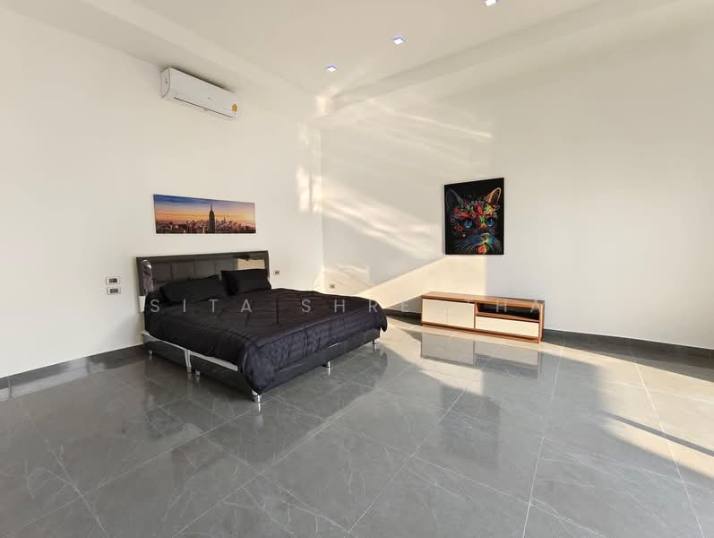 6-BR Villa, Chon Buri (Pattaya), Saen Suk, Muang Chon Buri, Chon Buri (Pattaya), 6 Bedrooms, 585 sqm, Villa For Sale, by Sita Shrestha, 500301643 - DDproperty.com