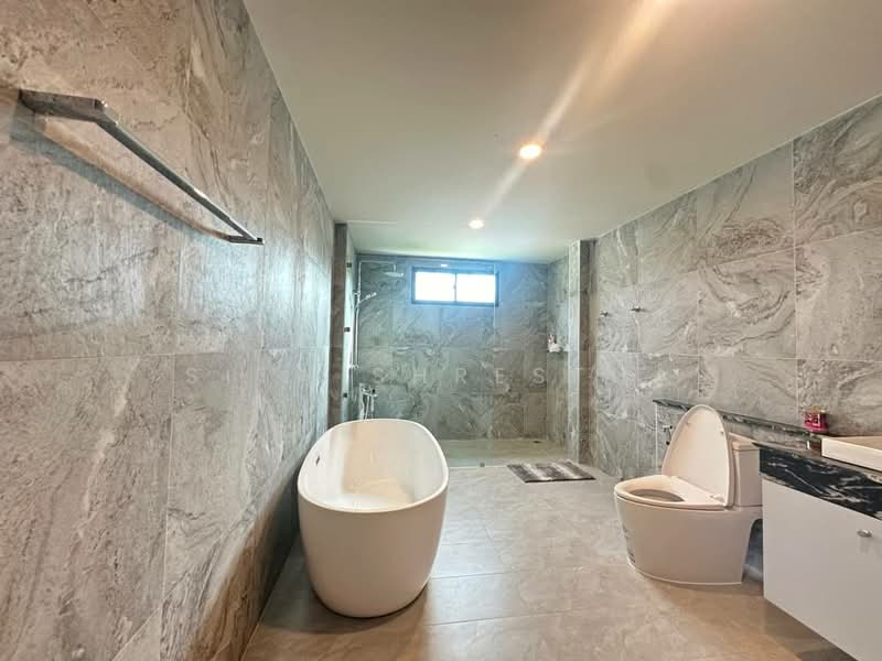 4-BR Villa, Chon Buri (Pattaya), Huai Yai, Bang Lamung (Pattaya), Chon Buri (Pattaya), 4 Bedrooms, 450 sqm, Villa For Sale, by Sita Shrestha, 500301685 - DDproperty.com